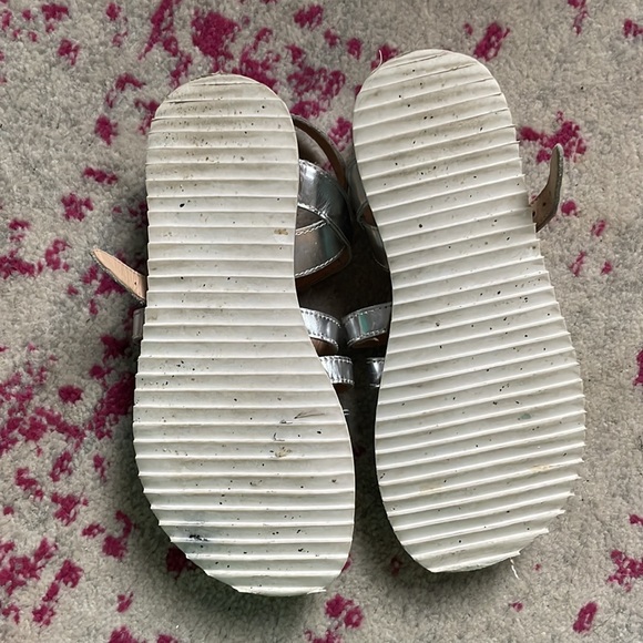 Silver Mini Boden gladiator sandals (size 30 or us 12) - Picture 6 of 7
